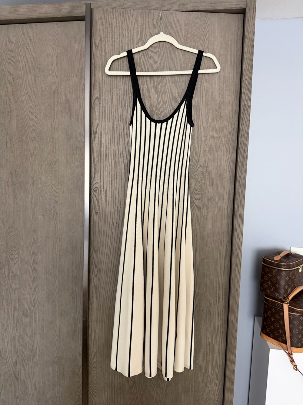 ASTR The Label Cream & Black Striped Sleeveless Midi Dress